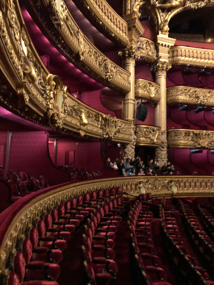 Auditorium of the Paris Opéra, Photograph