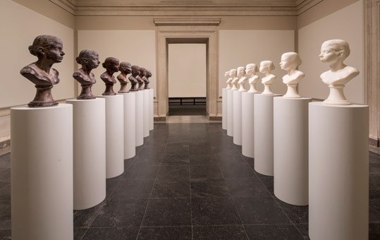 Janine Antoni, Lick and Lather, 1993. Complete set of fourteen busts: seven chocolate and seven soap on fourteen pedestals