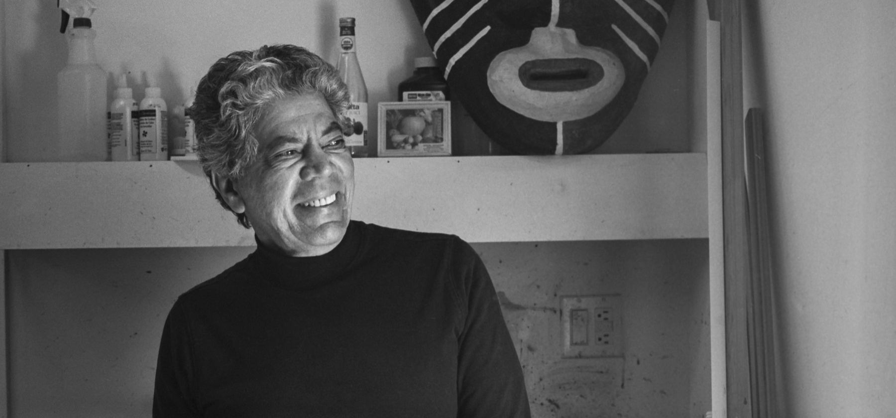 Photo of Freddy Rodriguez in his studio by Manolo Salas. 