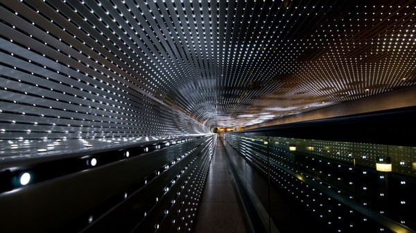 Leo Villareal programs Multiverse (2008), a new light sculpture that he created for the underground walkway between the East and West Buildings of the National Gallery of Art in Washington, DC.