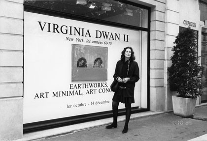 Virginia Dwan at the exhibitionVirginia Dwan II:Earthworks, Art Minimal, Art Conceptual, Galerie Montaigne, Paris, October 1991 Photo: Loic Malle Courtesy Virginia Dwan Archive